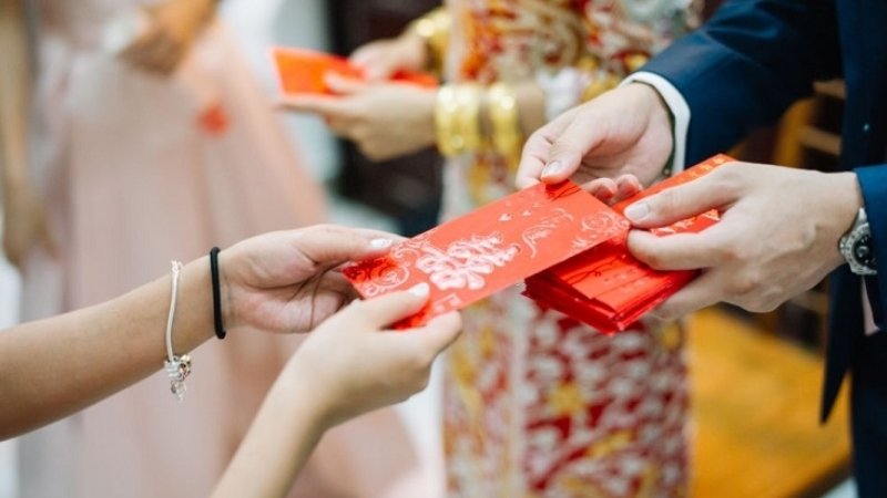 Bao lì xì kèm khoản tiêu Tết